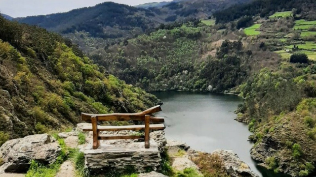 Mirador de Tiracais y columpio de Llombatín